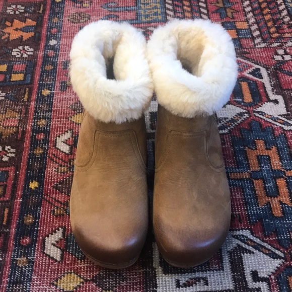 dansko bettie shearling